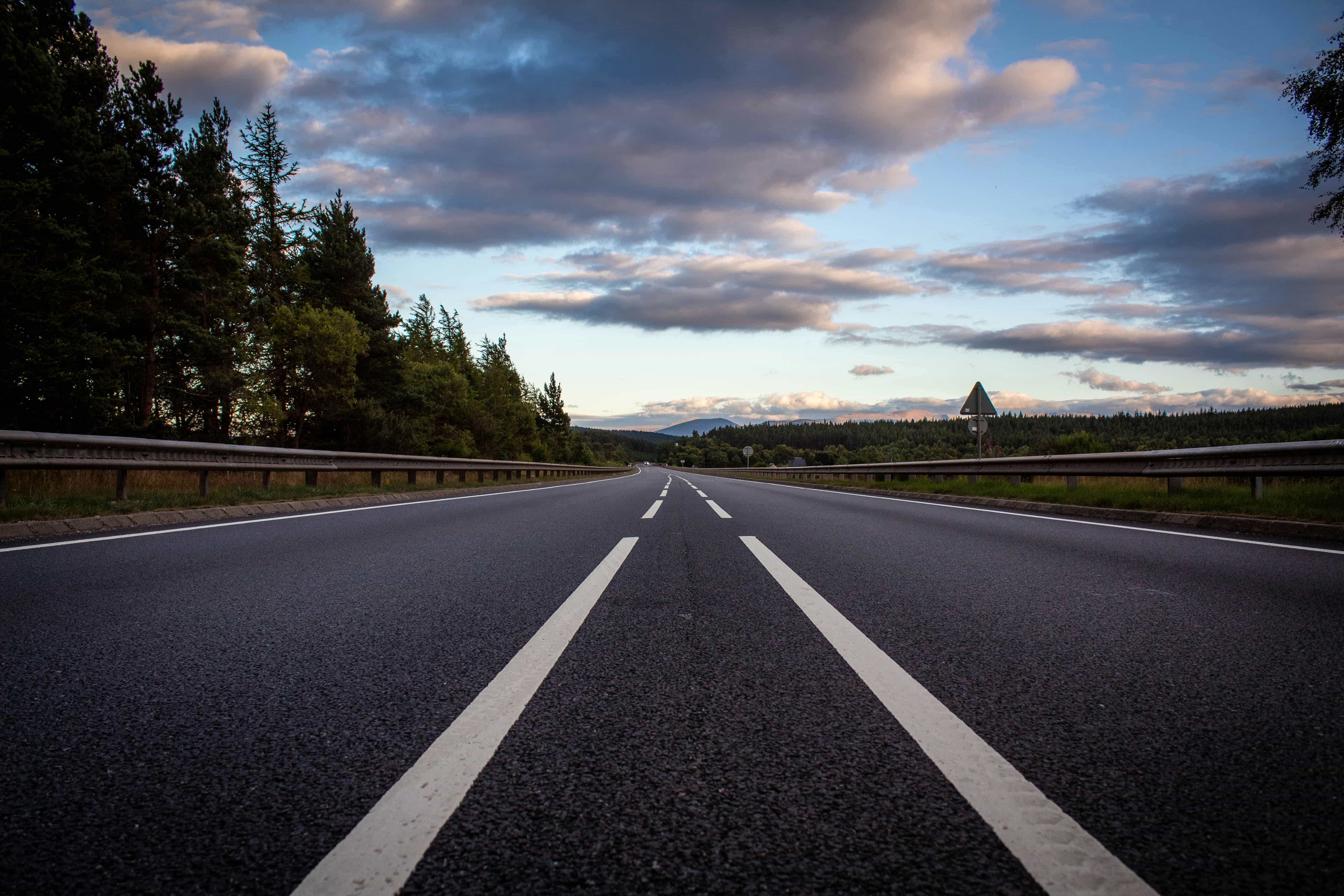 Choosing the Right Fleet Vehicle Tracking System for Your Business